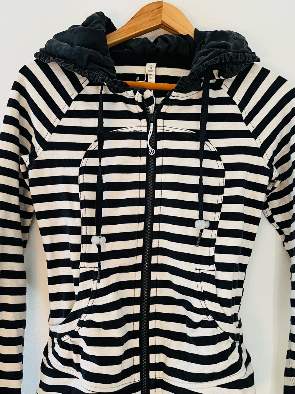 Rare Lululemon Apex Stripe Movement Zip Up Jacket Hooded 4